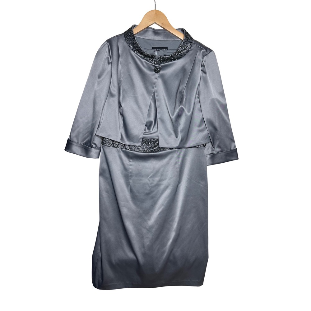 Cachet 2-piece Knee Length Sheath Dress size 12 Silver Cardigan/Dress